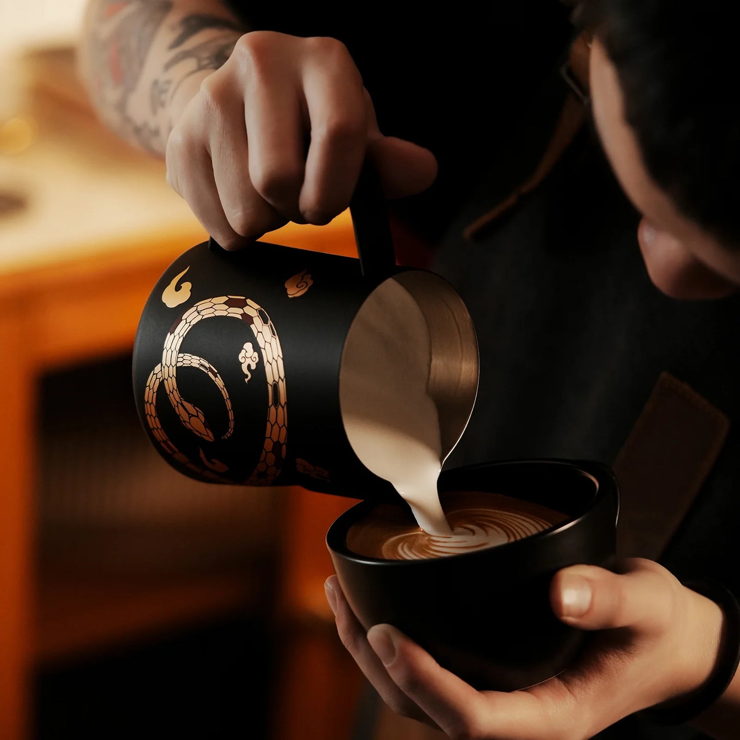 Latte Art Milk Pitcher – MHW-3BOMBER 5.0 Serpent Collection P5161S-OS (600ml)