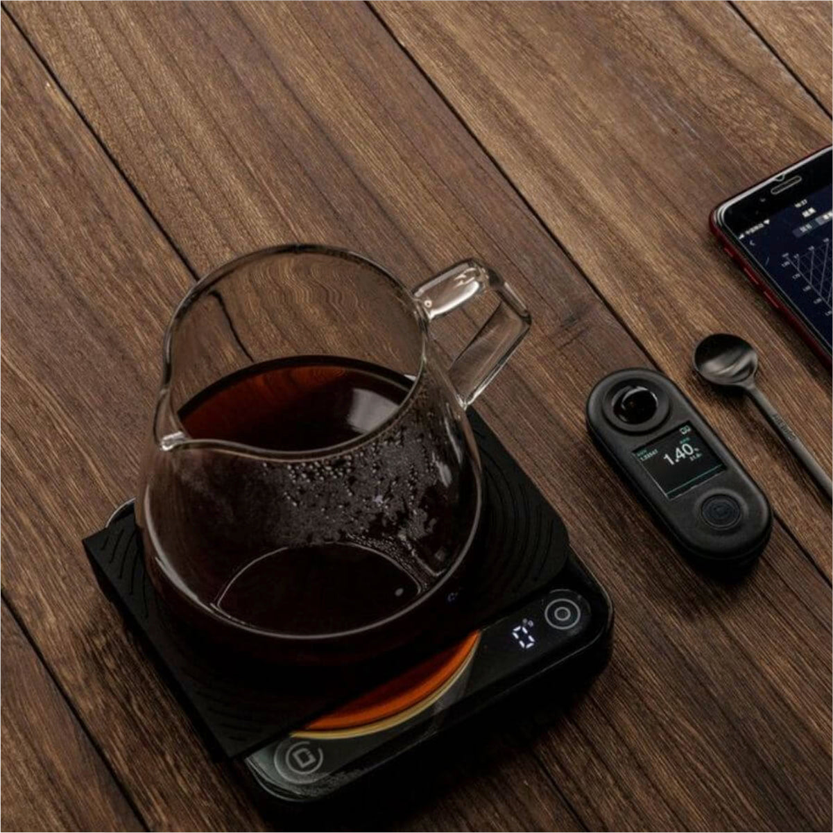 Difluid Microbalance TI Scale (Black)