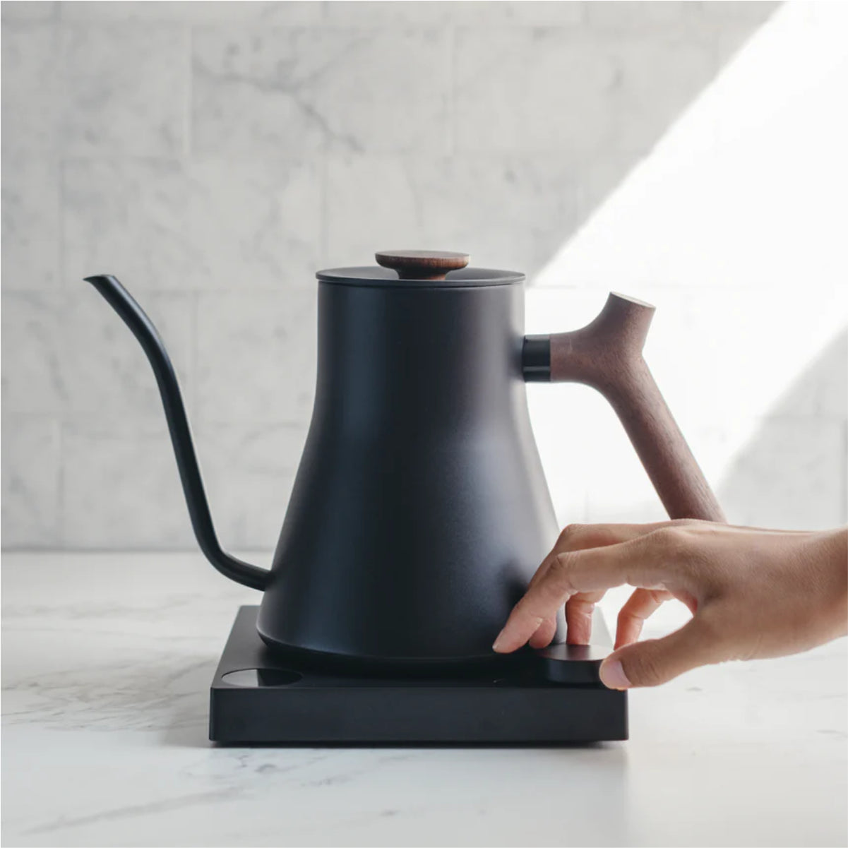 Fellow Stagg EKG Pro Electric Pour Over Kettle (Matte Black + Walnut)