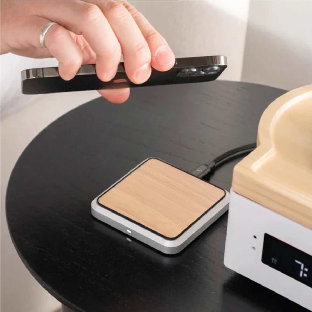 Chargeur sans fil Joy Resolve 10 W (blond)