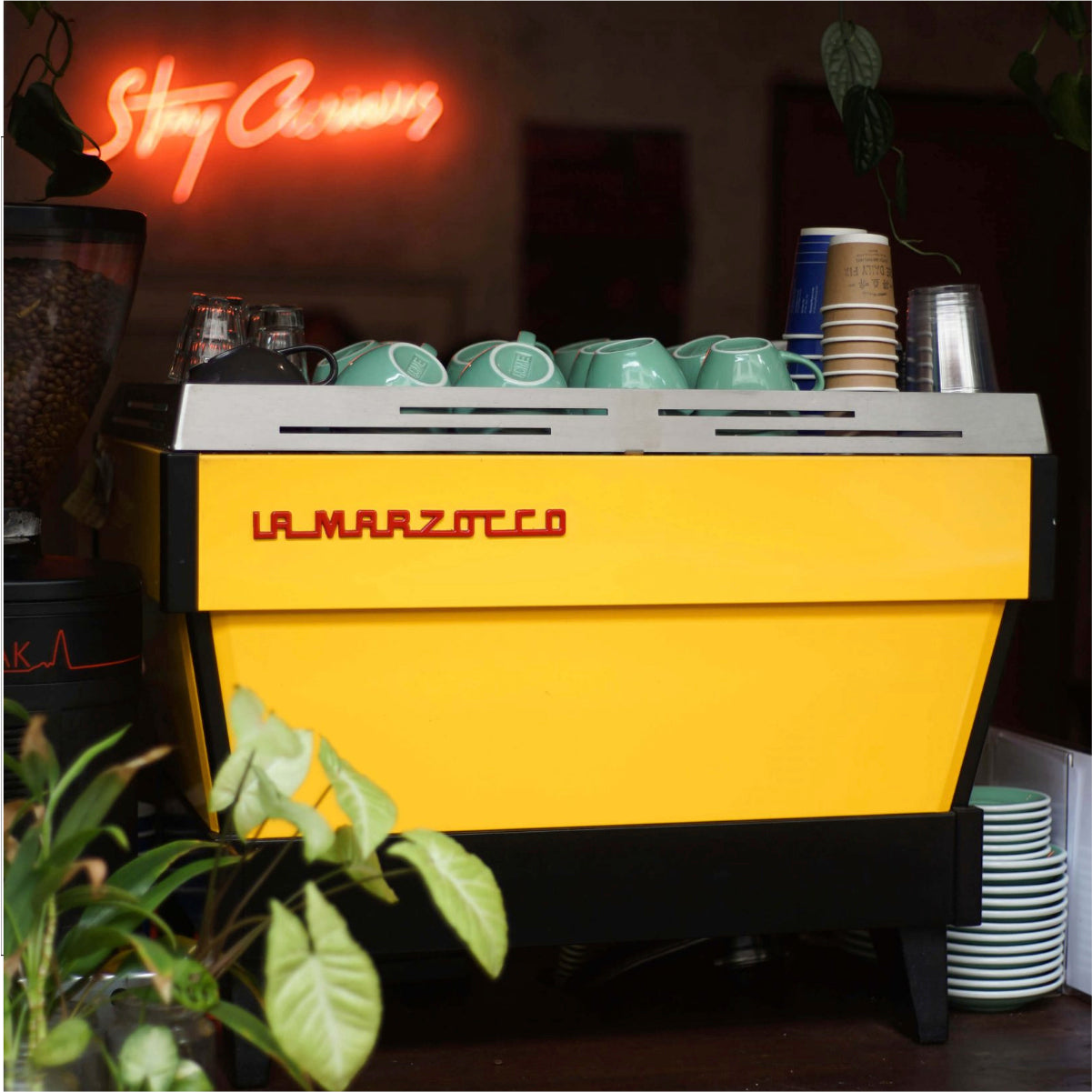 La Marzocco Linea PB — Machine à expresso commerciale à deux chaudières (2 groupes)