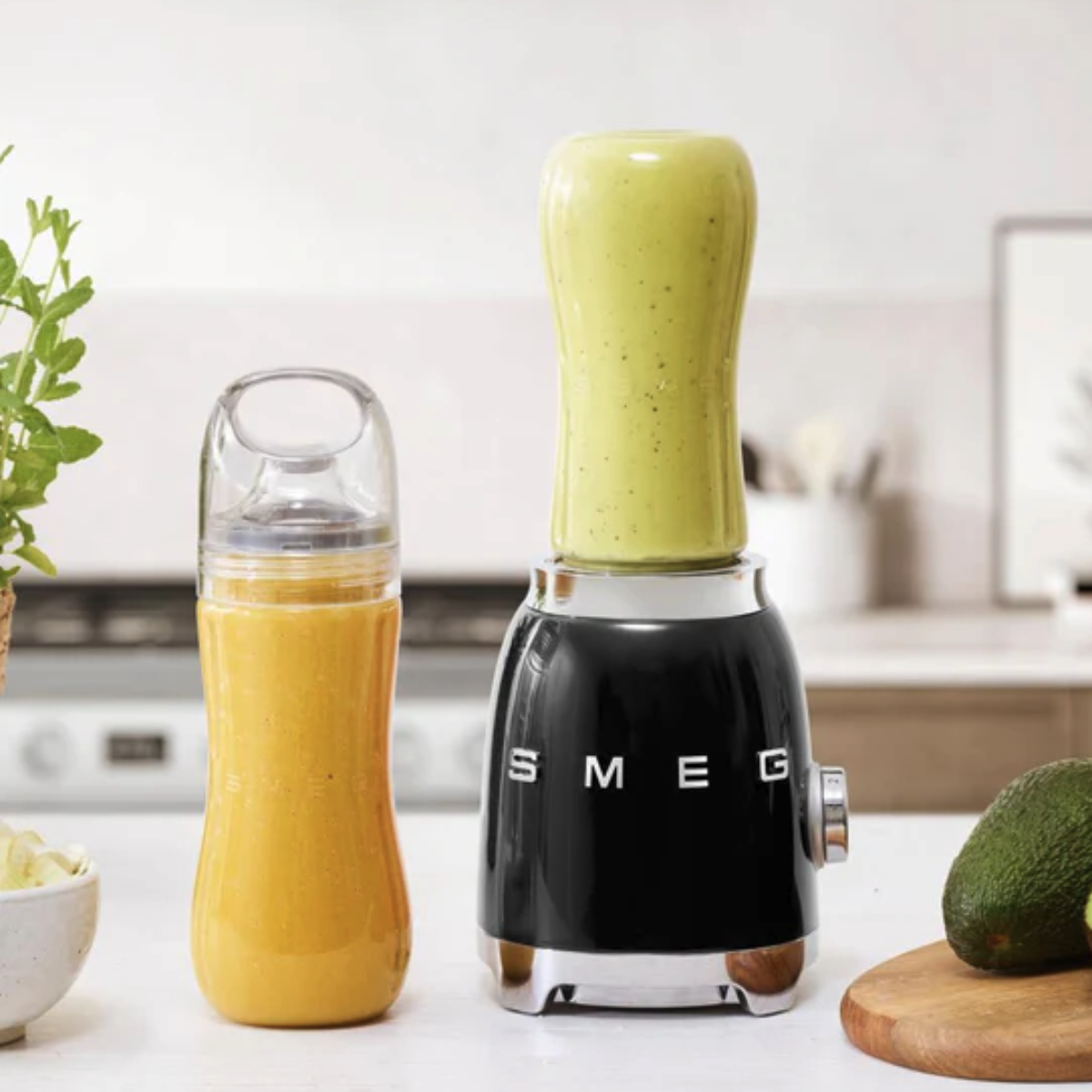 Smeg Retro-Style Personal Blender PBF01BLUS (Black)