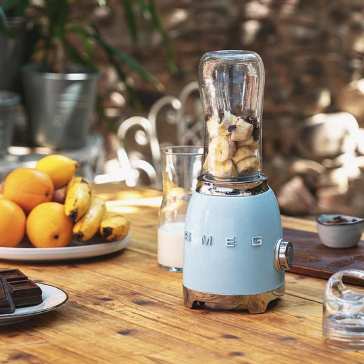 Smeg Retro-Style Personal Blender PBF01PBUS (Pastel Blue)