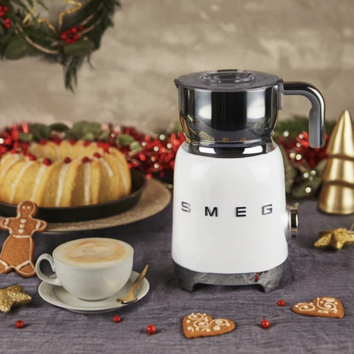 Smeg Electric Milk Frother MFF11WHUS (White)