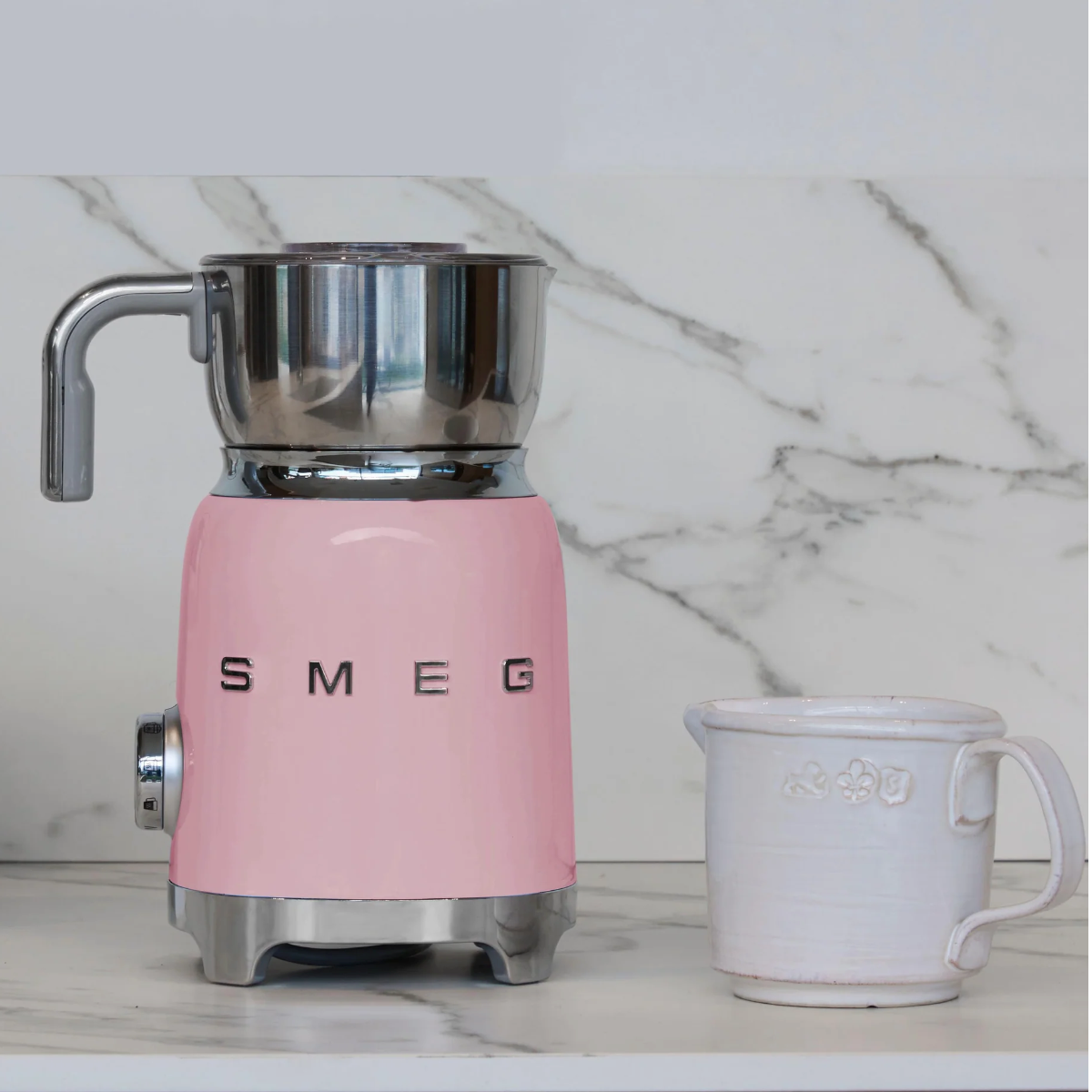Smeg Electric Milk Frother MFF11PKUS (Pink)