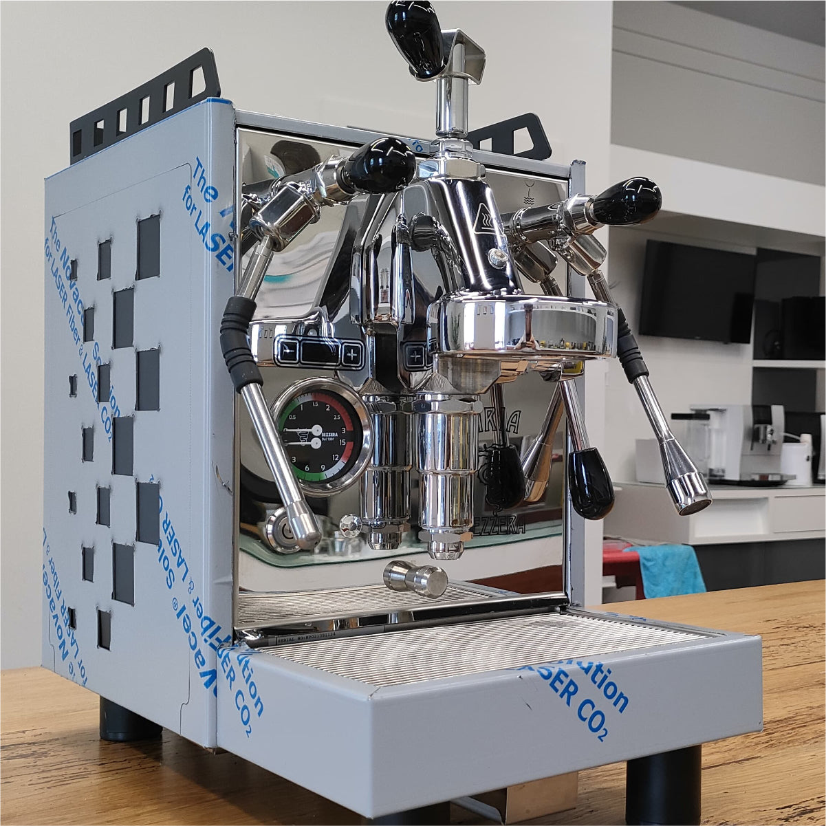 Bezzera Aria Top PID Semi-Automatic Espresso Machine with Flow Control (Open Box #106 - Chrome)