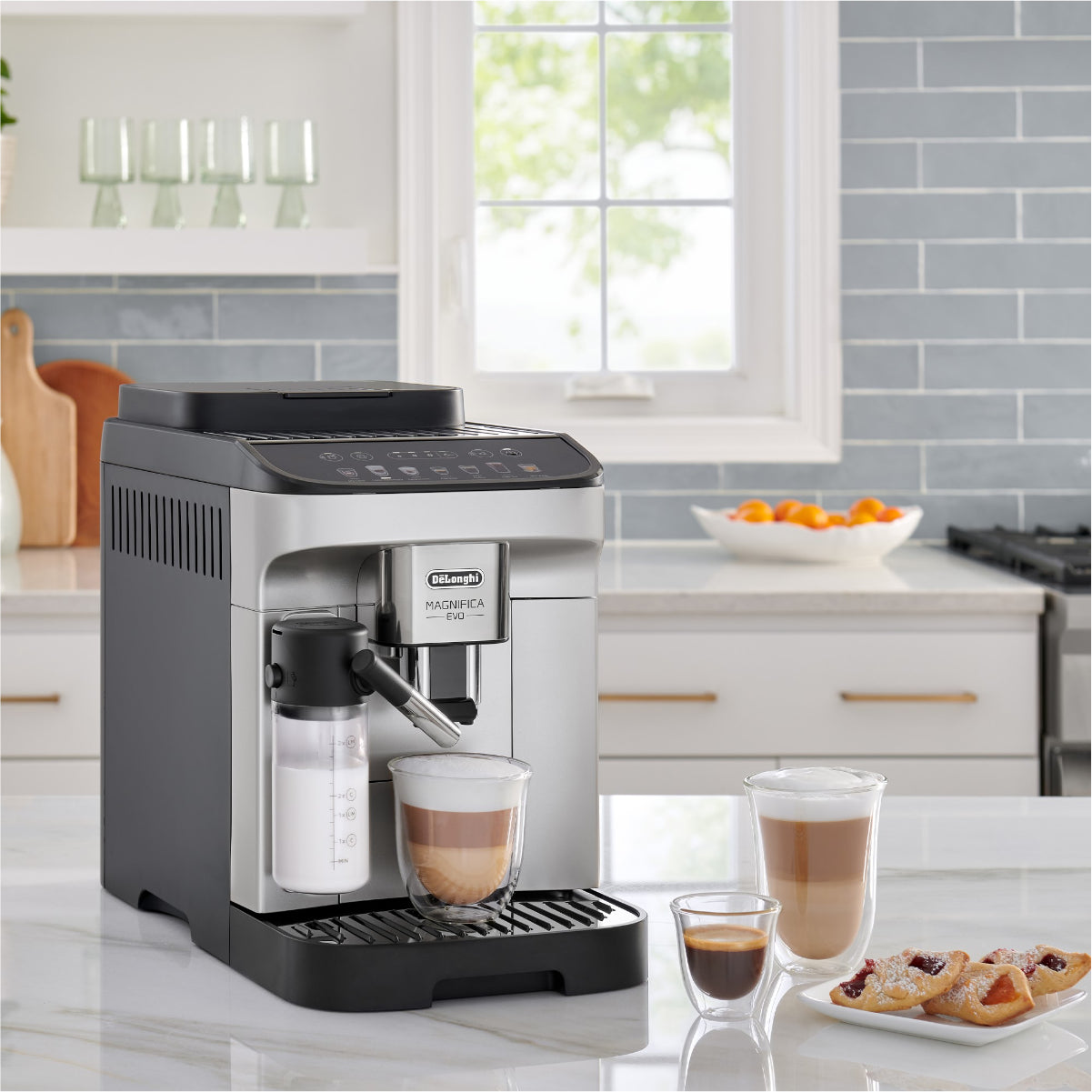 De Longhi Magnifica Evo with LatteCrema Espresso Machine Open Box