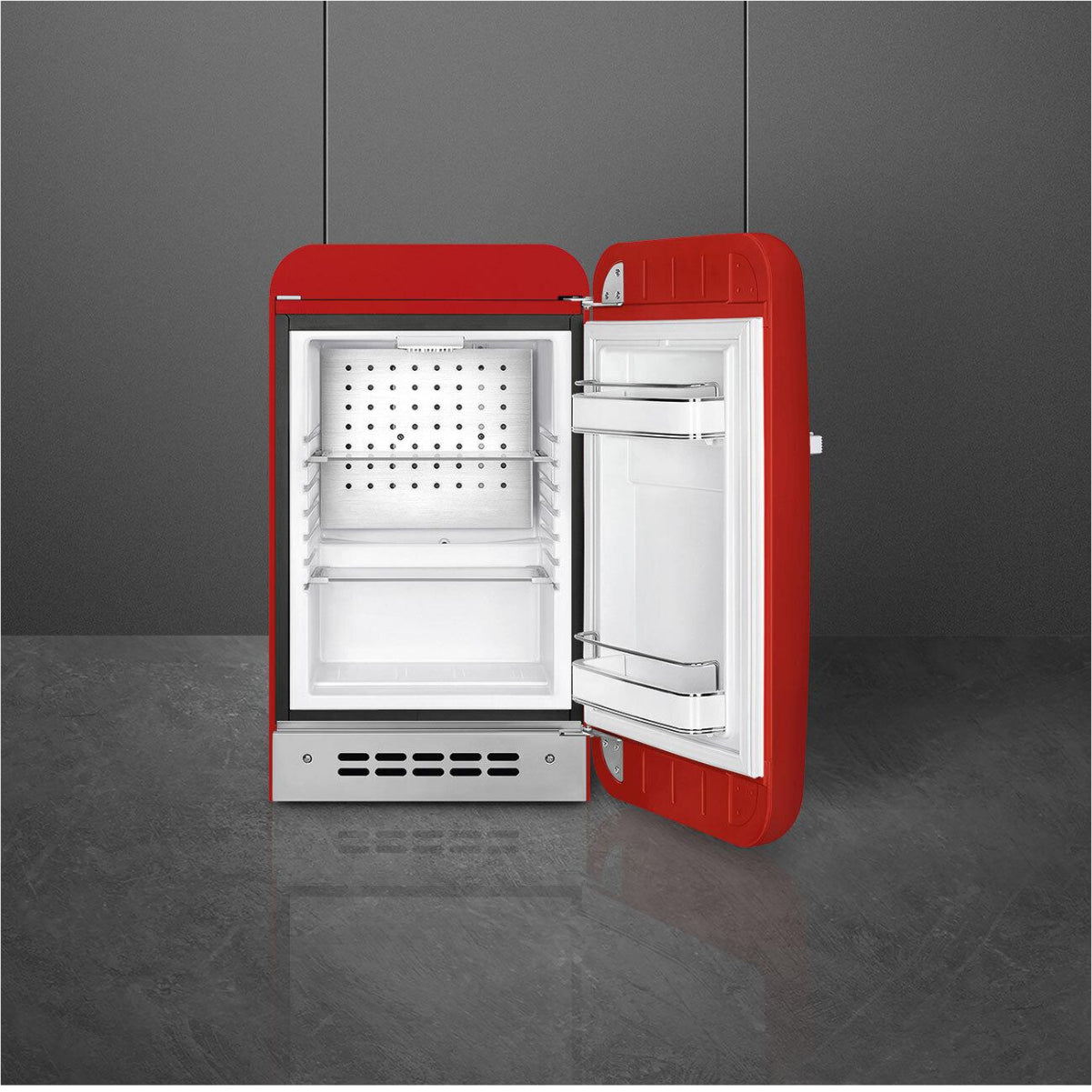 Smeg Retro-Style 16-Inch Compact Refrigerator FAB5URRD3 (Red)