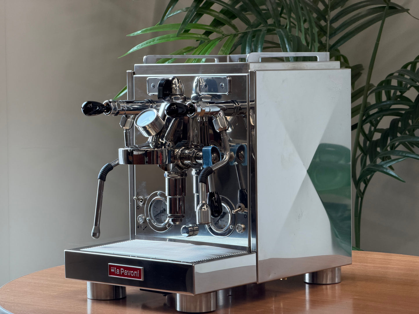 Machine à expresso spécialisée New Botticelli La Pavoni (LPSBSS13US)