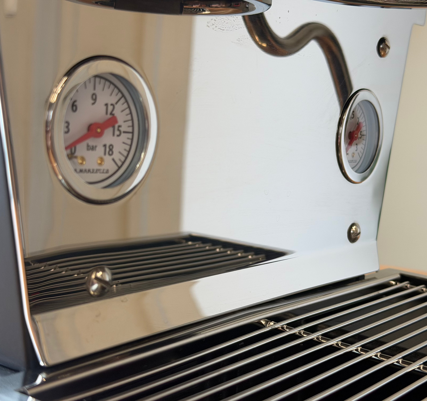 Machine à expresso à double chaudière La Marzocco Linea Micra (noir)
