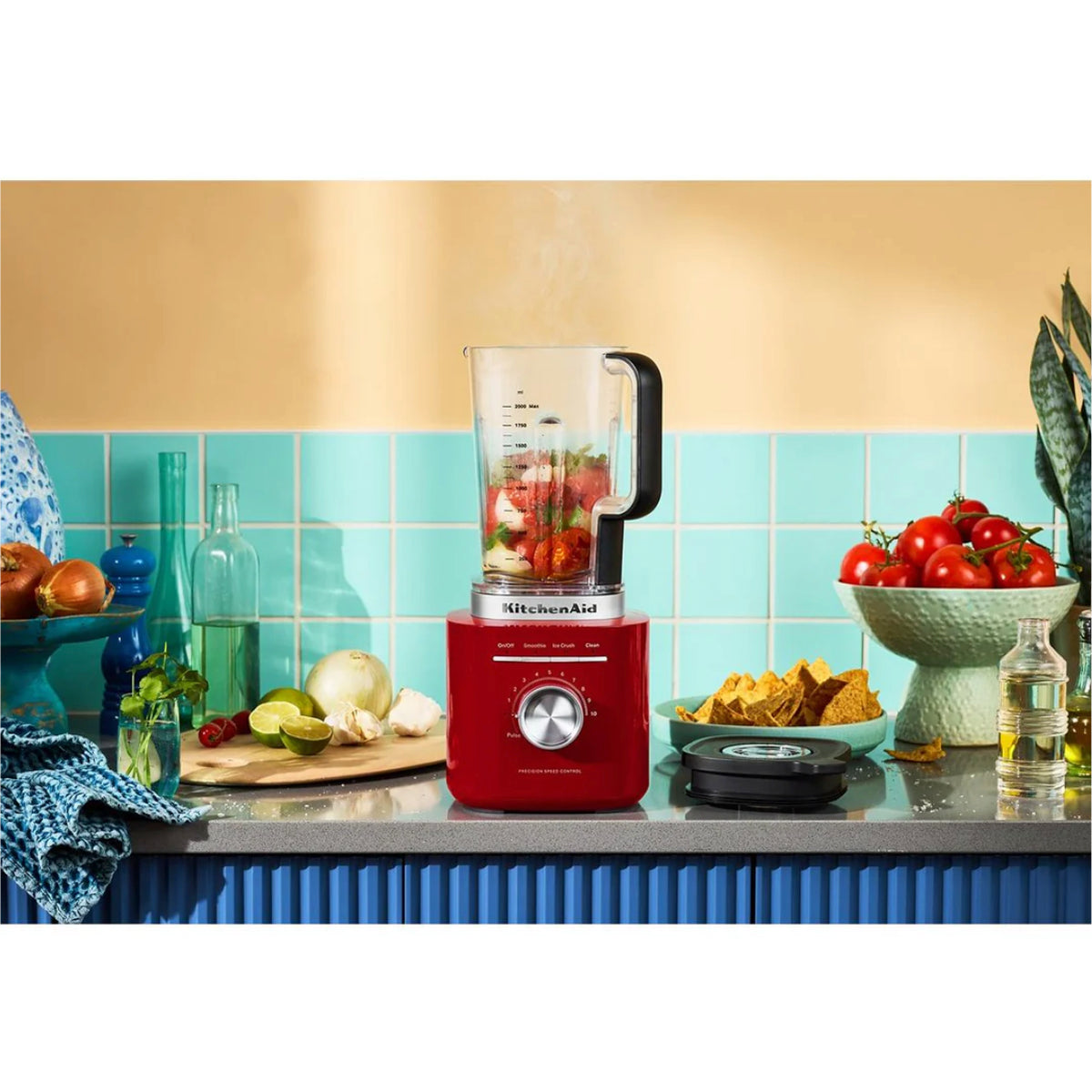KitchenAid Pure Power Blender in Empire Red (KSB2072ER) — asymmetrical ice crushing blades