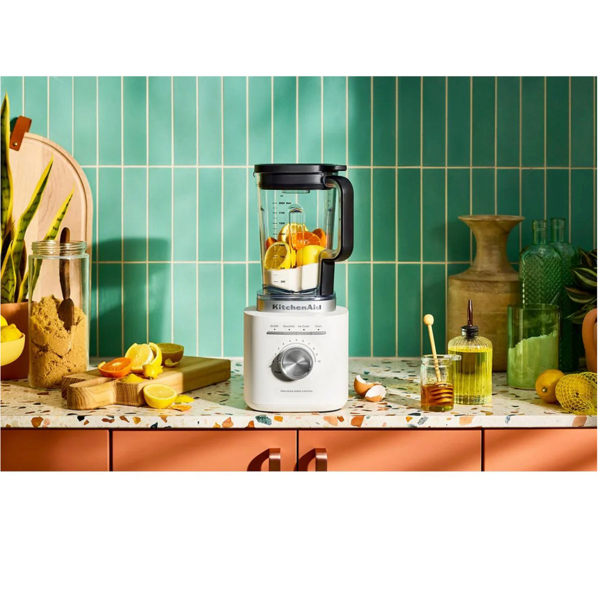 KitchenAid Pure Power Blender in Porcelain (KSB2072PL) — asymmetrical ice crushing blades