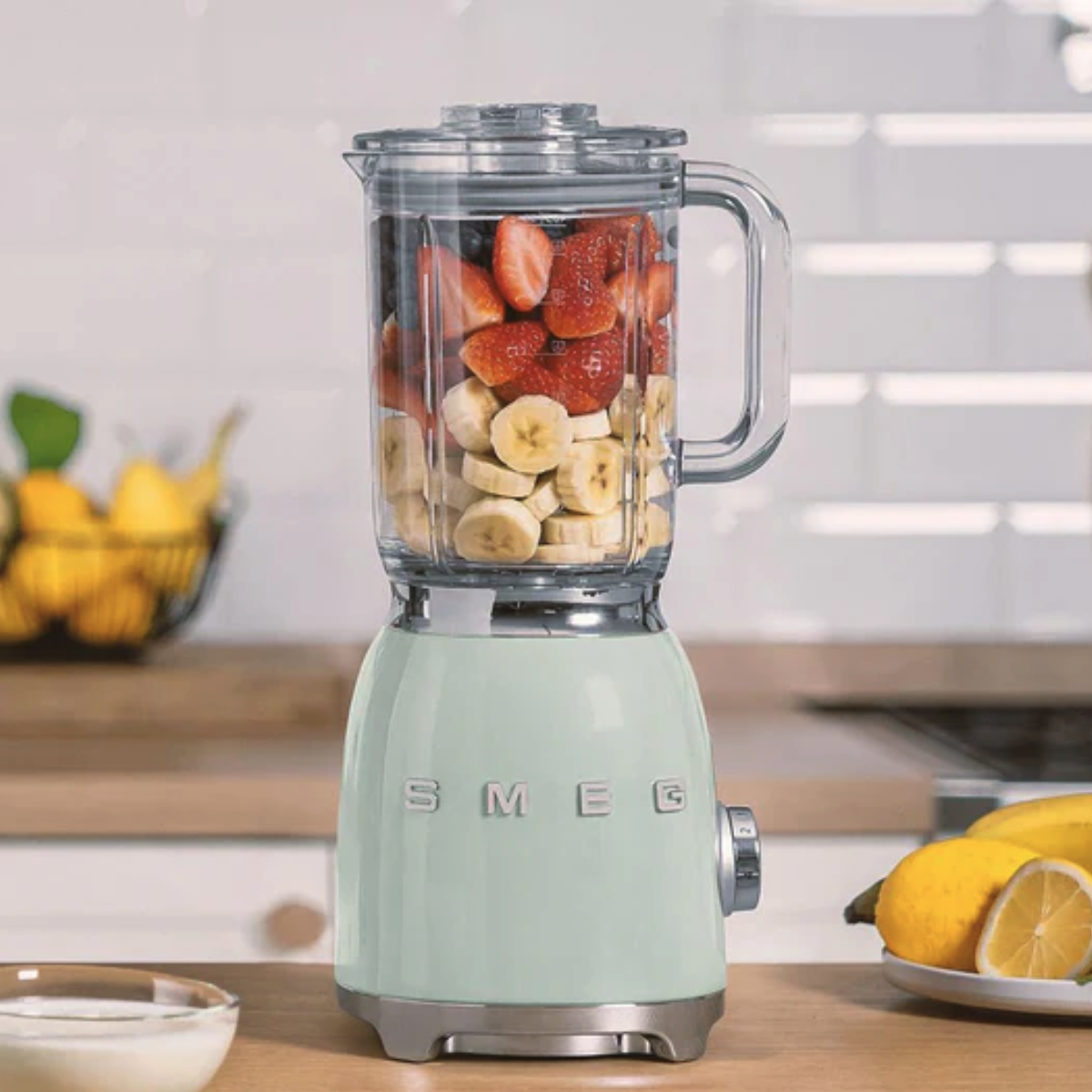 Smeg Retro-Style Glass Blender BLF03PGUS (Pastel Green)