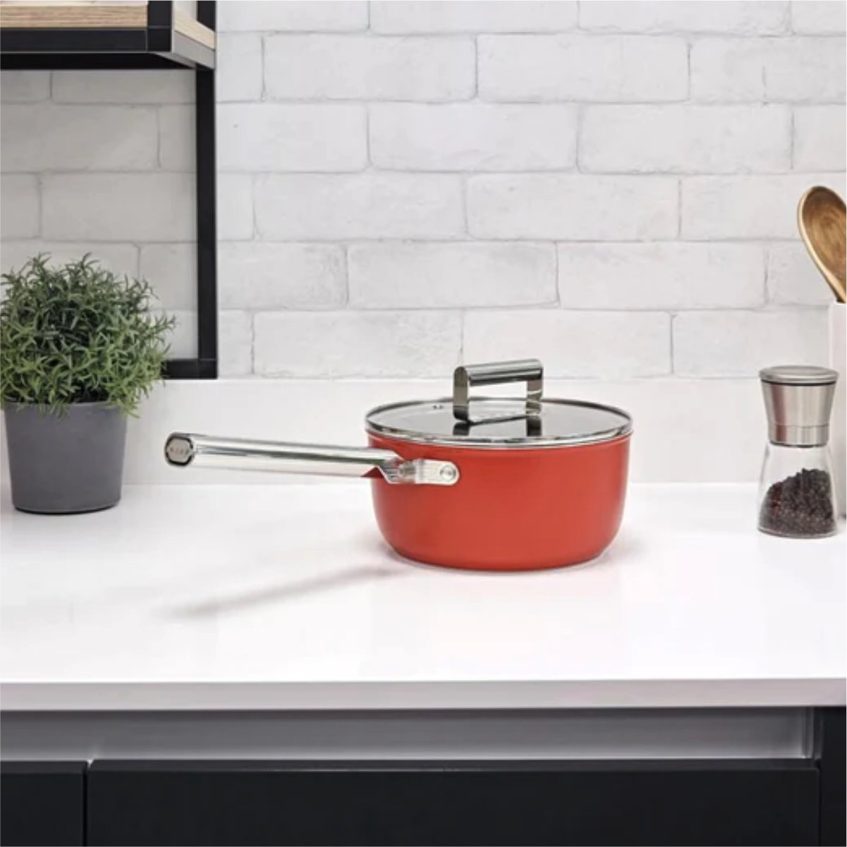 Smeg 20cm Non-Stick Saucepan CKFS2011RDM (red)
