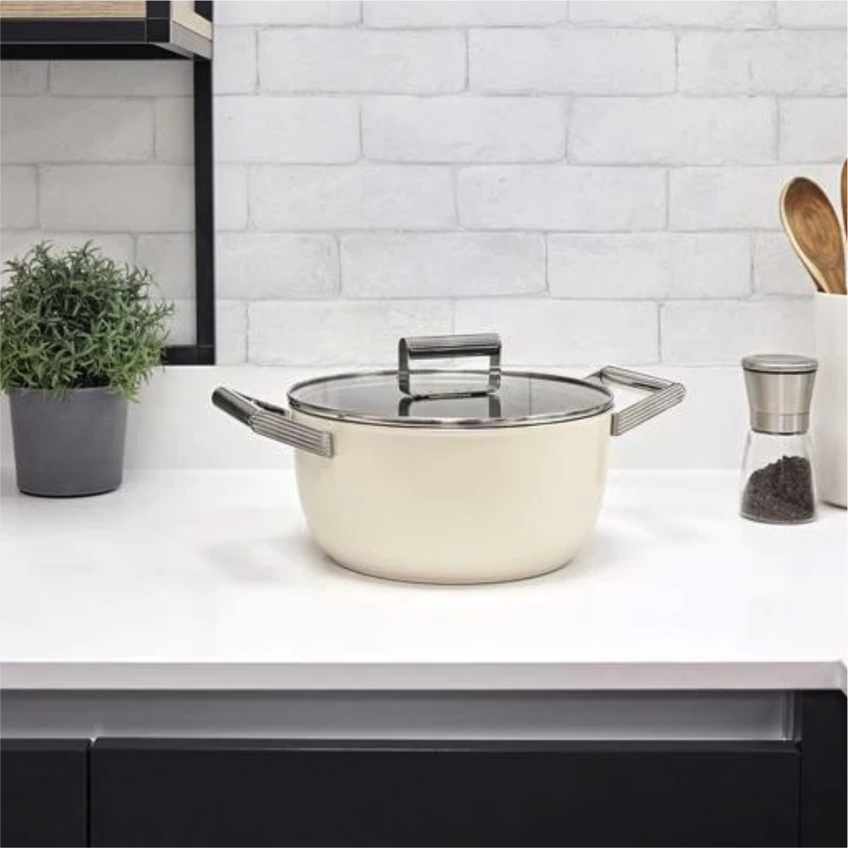 Smeg 24cm Non-Stick Casserole CKFC2411CRM (Cream)