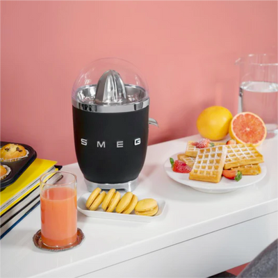 Smeg Retro-Style Citrus Juicer CJF11BLUS (Black)